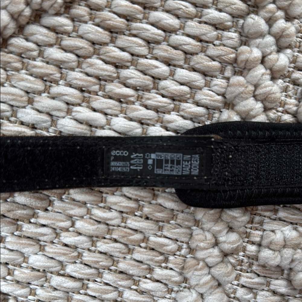 Ecco Brown and Black Sandals - Picture 3 of 3